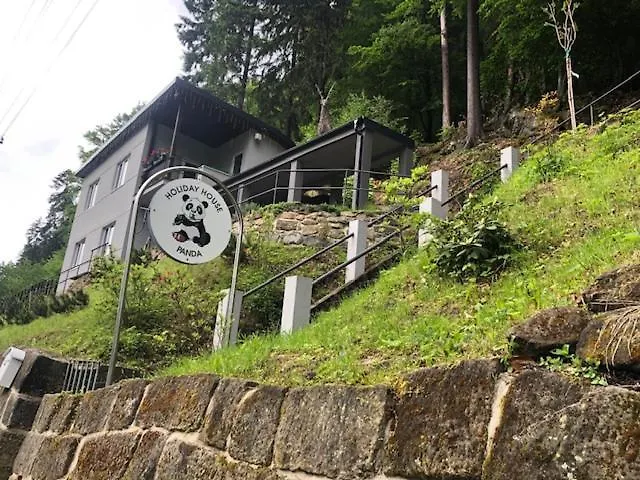 Сasa de vacaciones House Panda